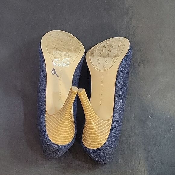 KELLY &KATIE DENIM JEAN MATERIALS ROUND TOE HEEL PUMP - Picture 12 of 15
